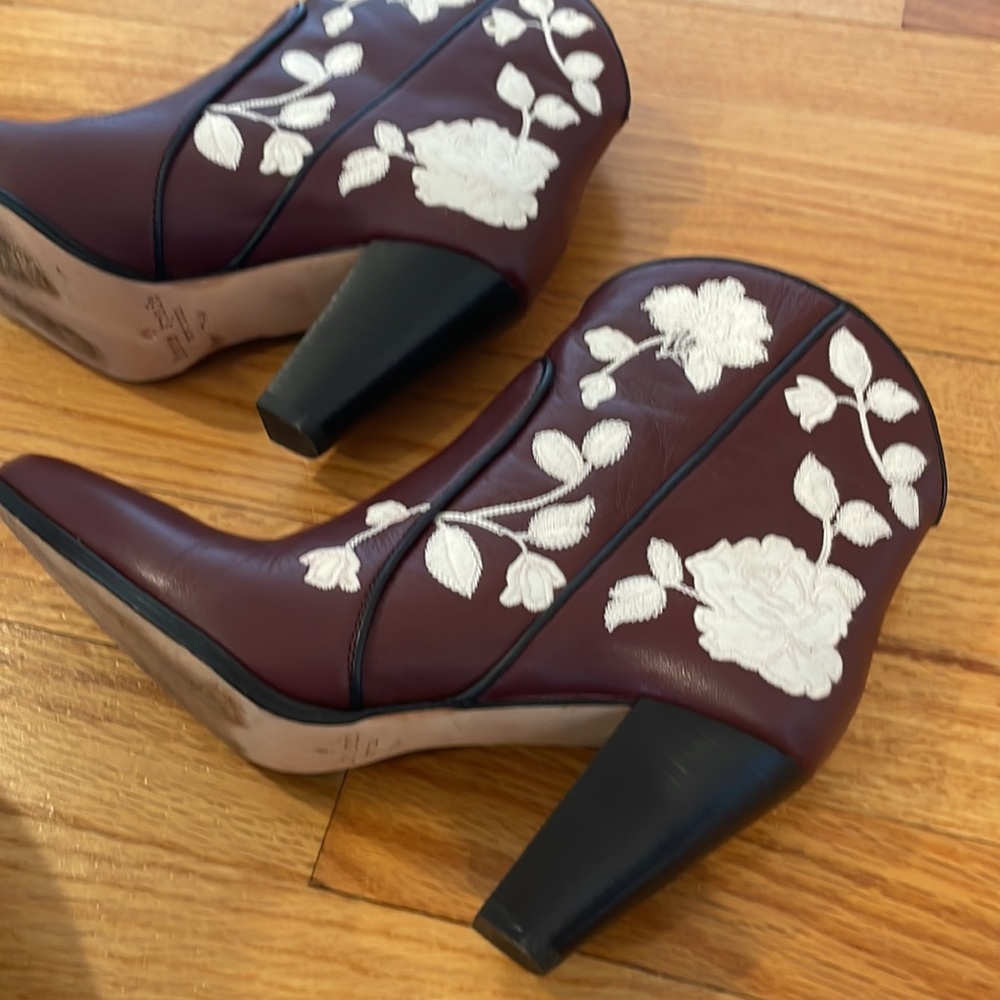 Kate Spade Burgundy Leather Ankle Boots with White Floral Embroidery - Picture 3 of 16
